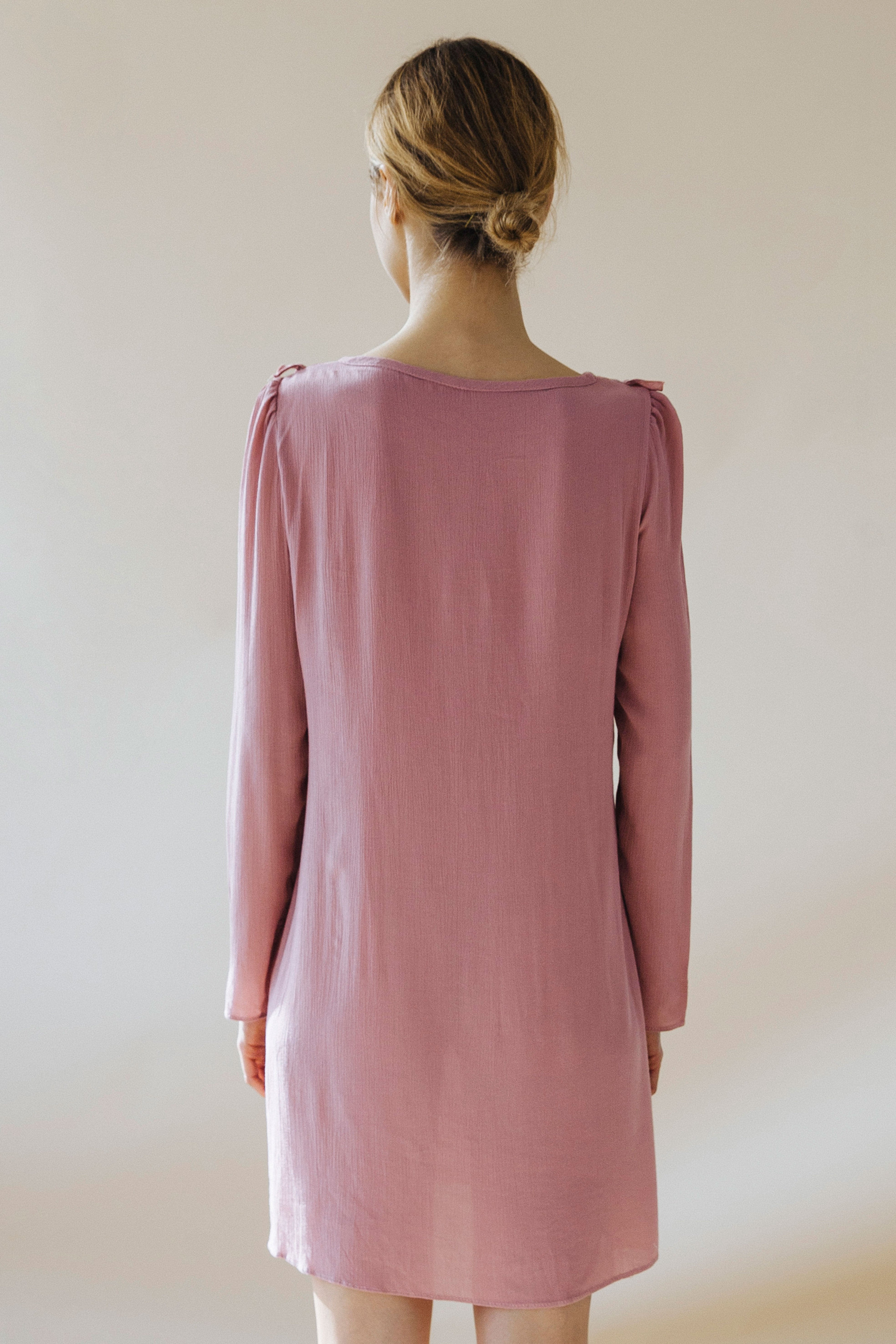 Vestido jaretas rosa