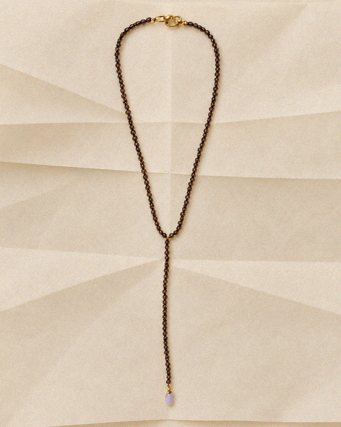 Collar silva rosa maquillaje