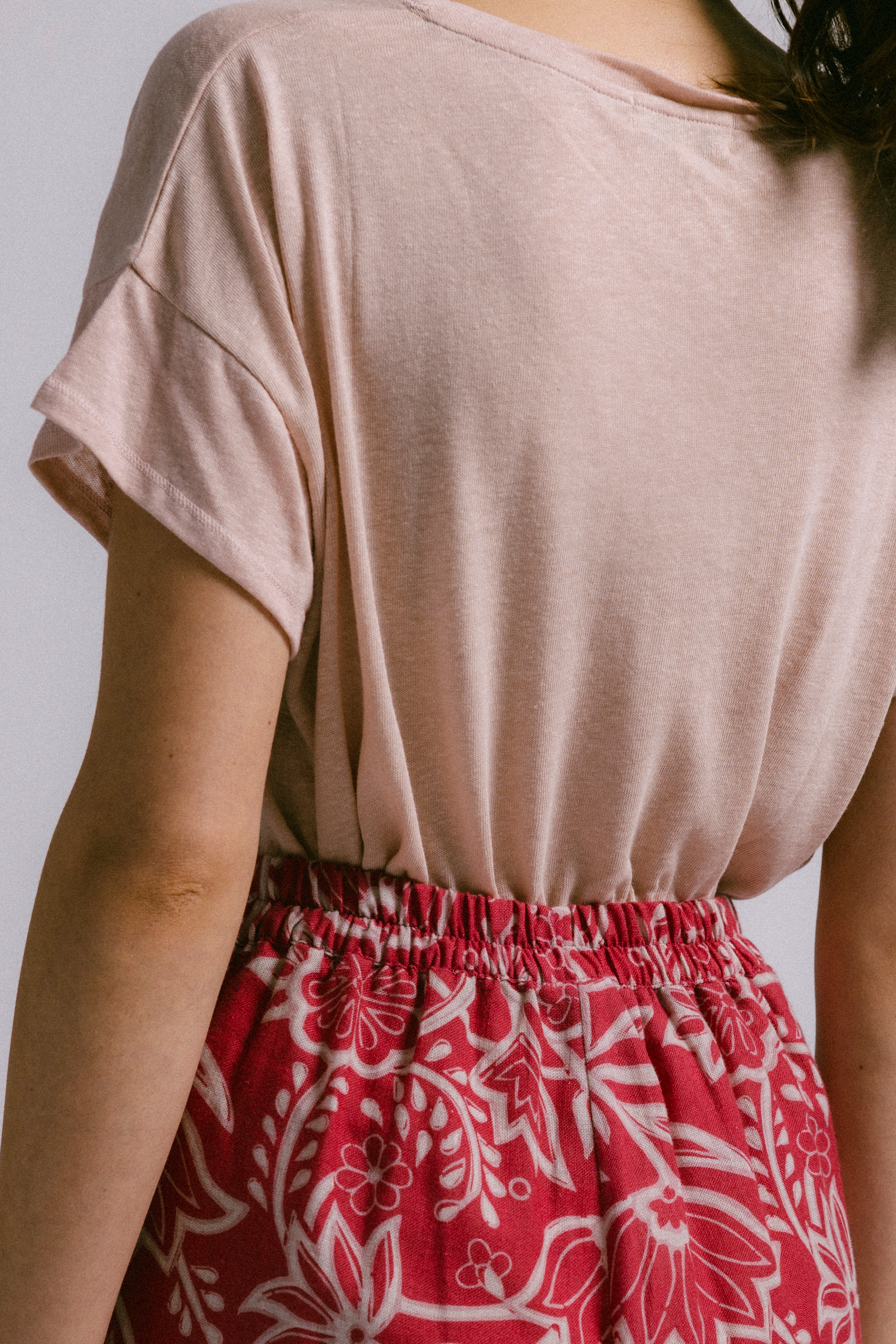 Pantalón millet flor deco rojo