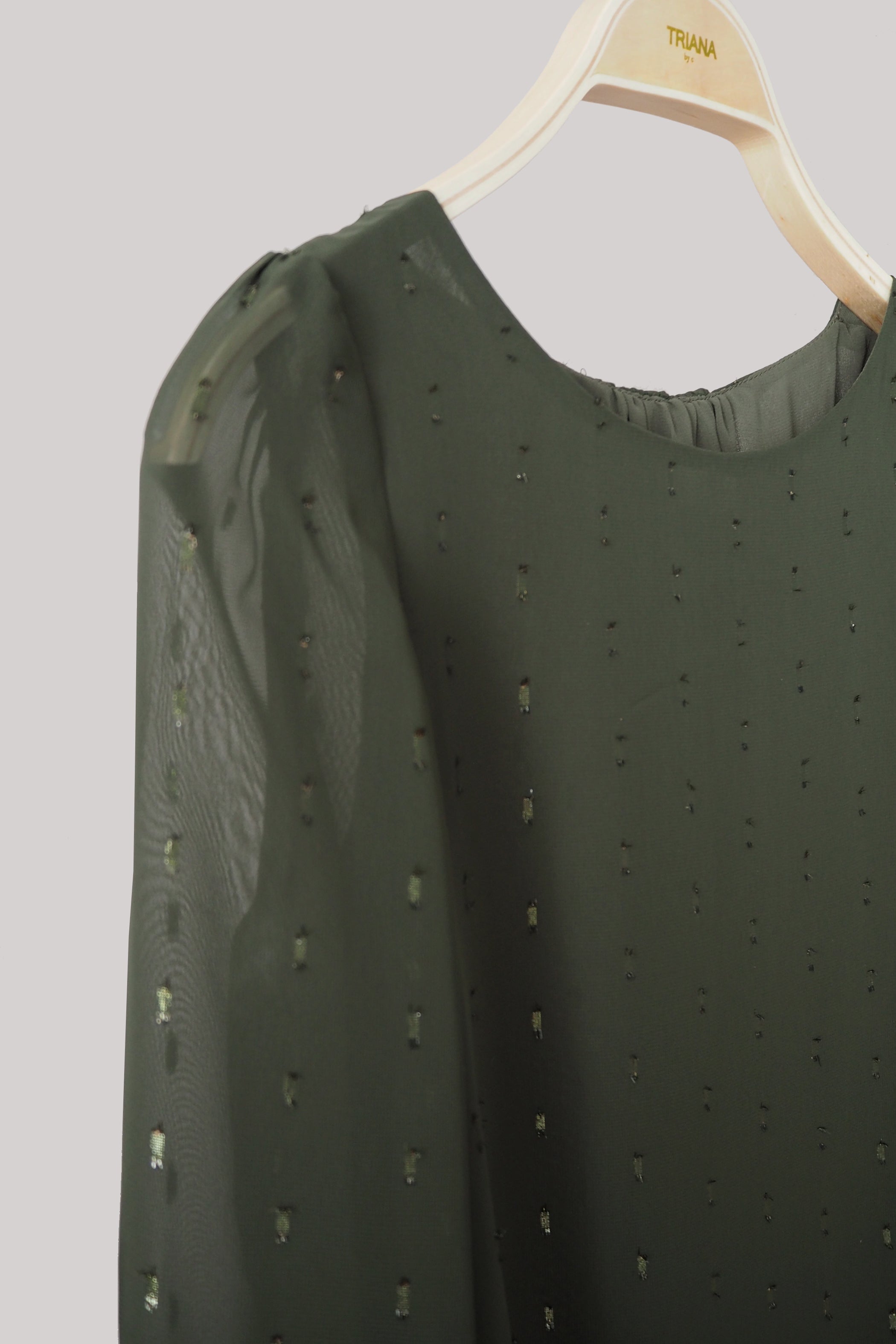 Vestido escote redondo verde brillo dorado