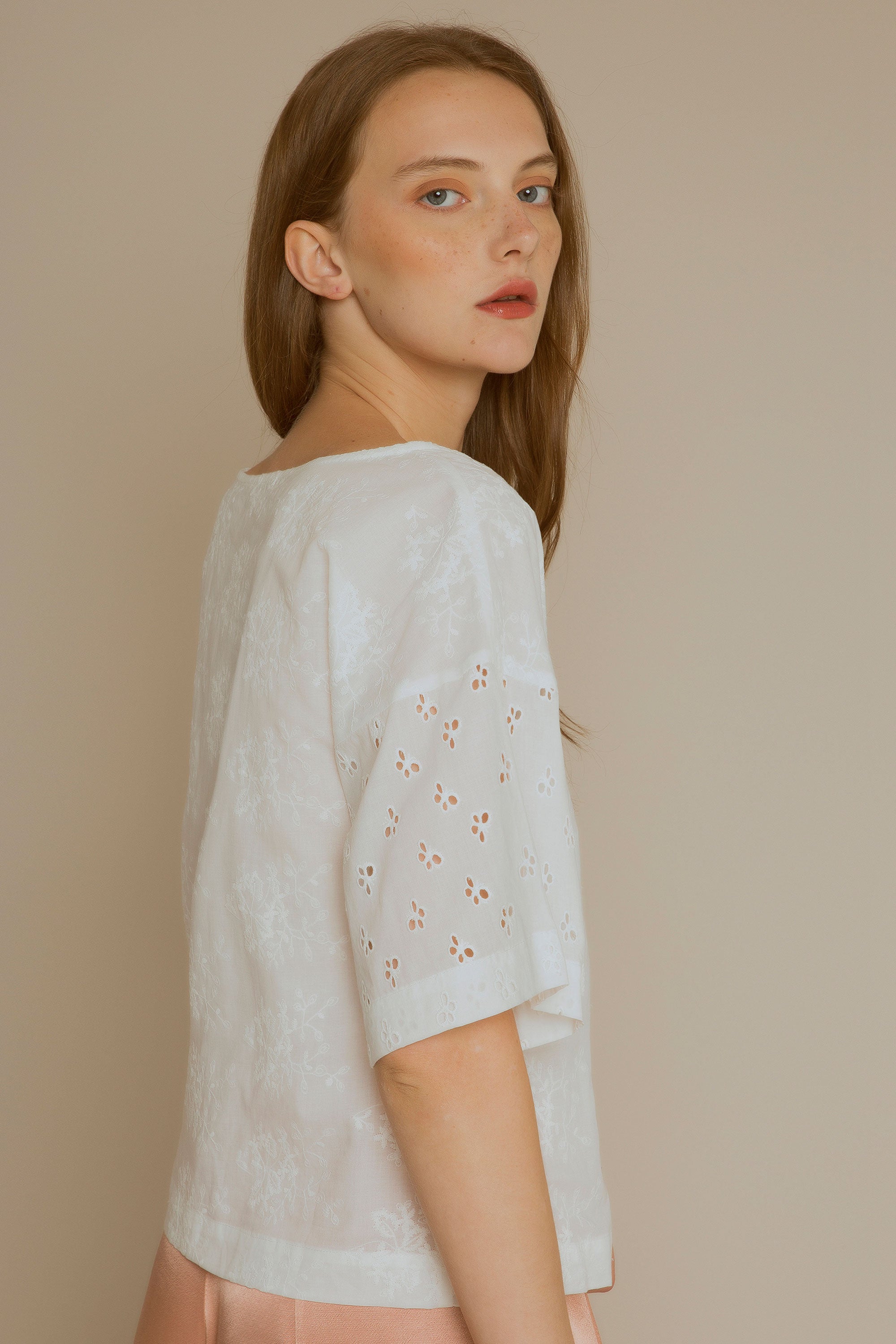 Blouse Volie embroidered white short sleeves