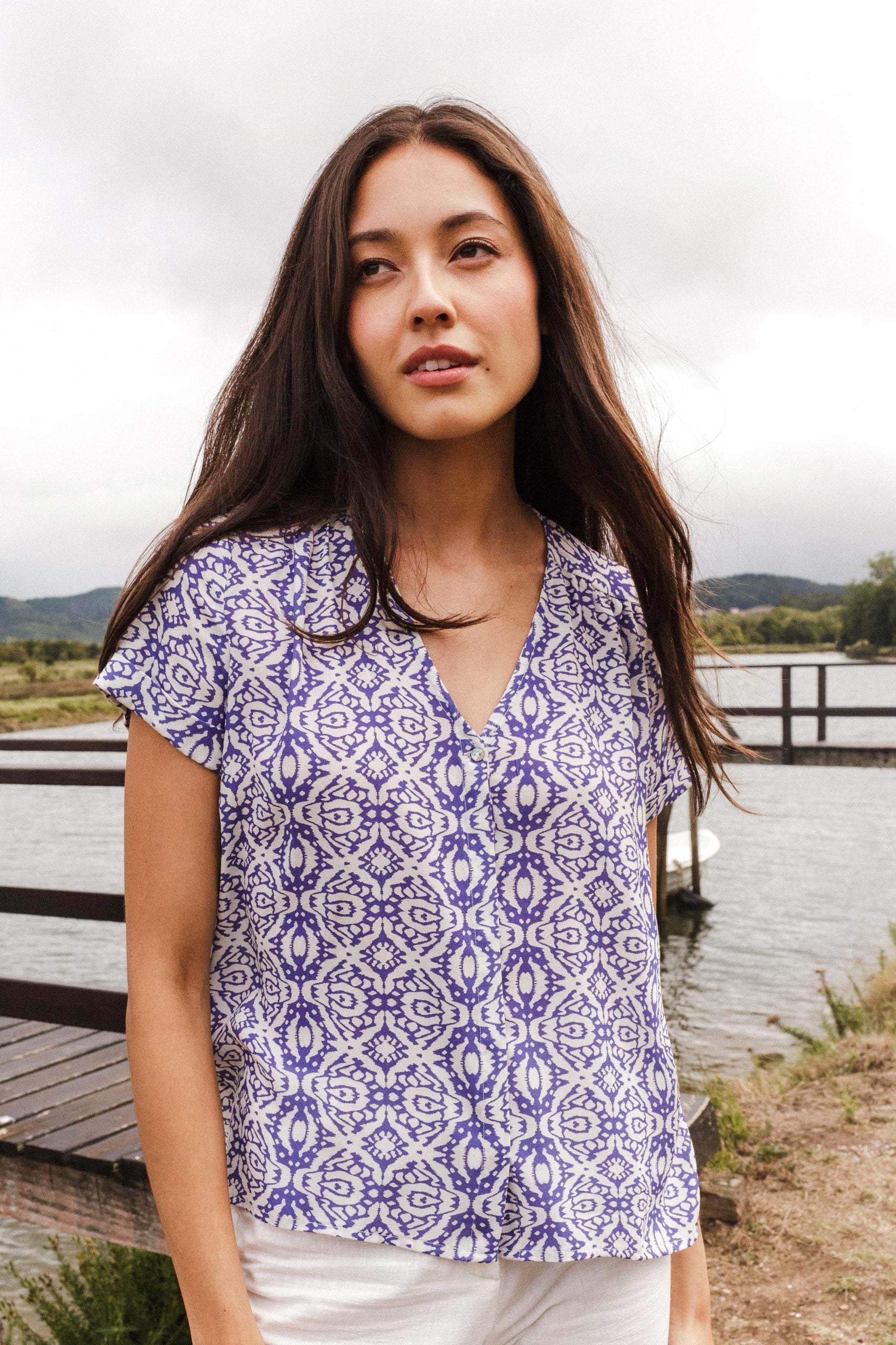 BURNI etnic cardinal blouse