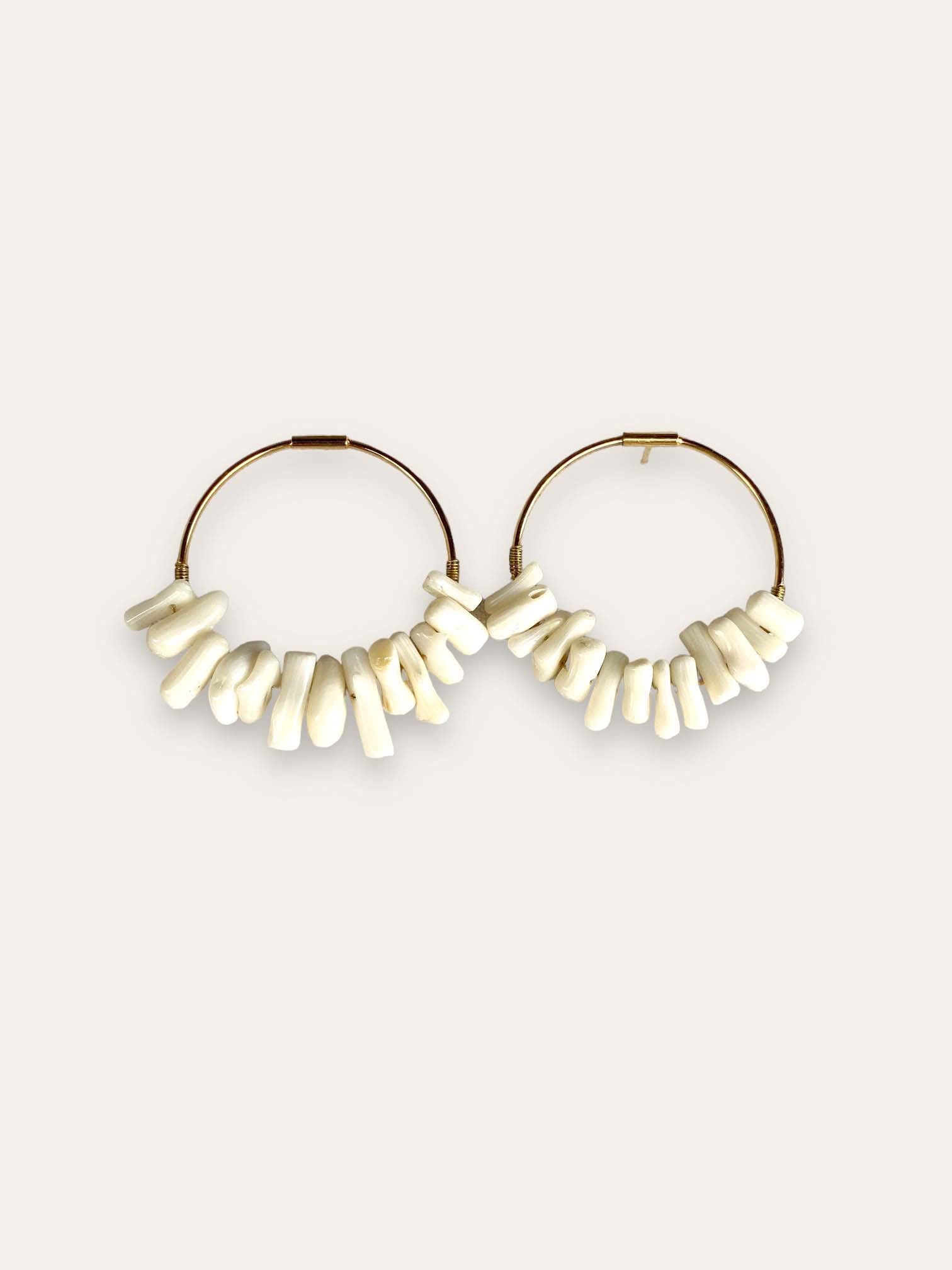ELVAS white earrings